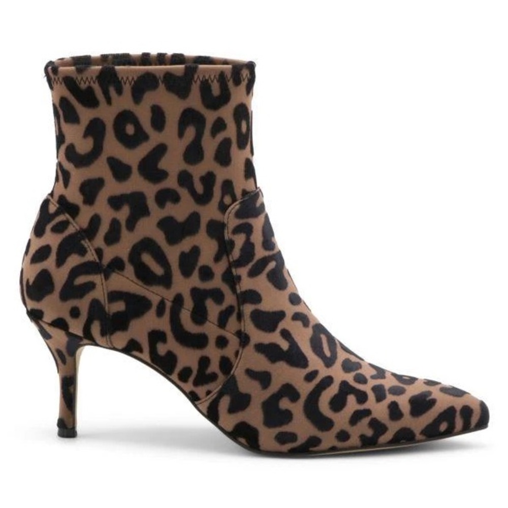 New! Charles David Arber Leopard‎ Print Bootie Fitted 7.5 B91